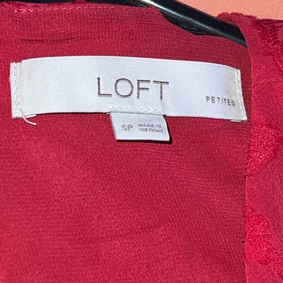 Loft Cropped Lacy Blouse Keyhole Back Women’s SP - Picture 3 of 3